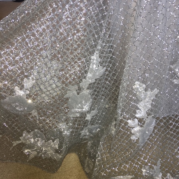 Evening gown - Picture 4 of 6